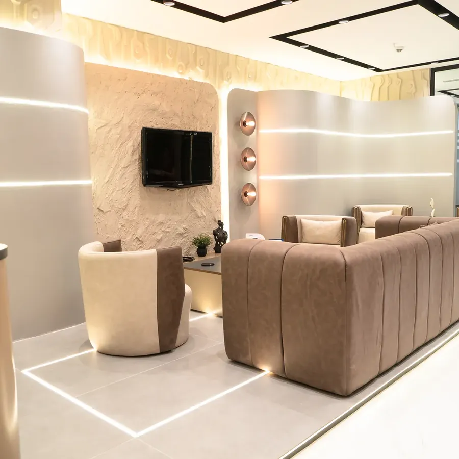 Özgür Kan Clinic bekleme salonu
